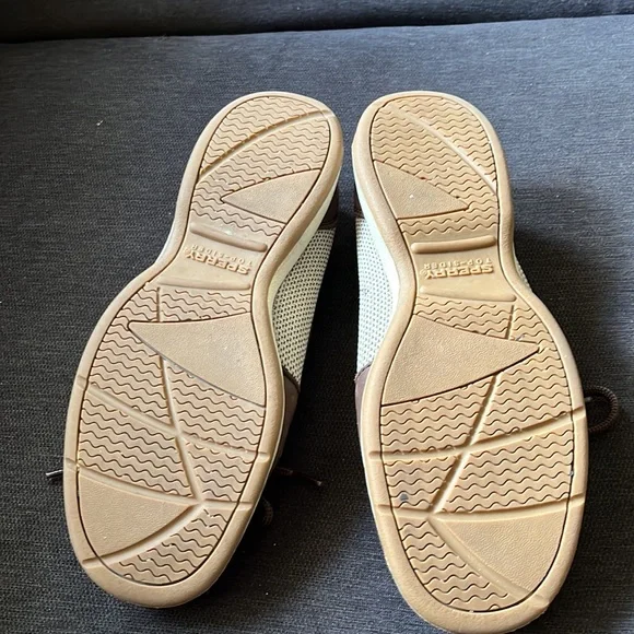 Sperry Topsiders sz6.5 - Picture 2 of 5